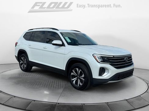 New 2026 Volkswagen Atlas SE FWD image 1