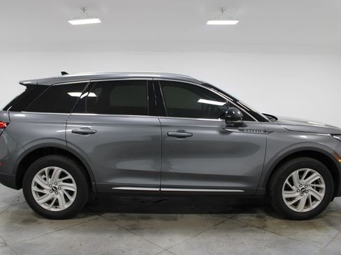 Used 2022 Lincoln Corsair FWD image 11