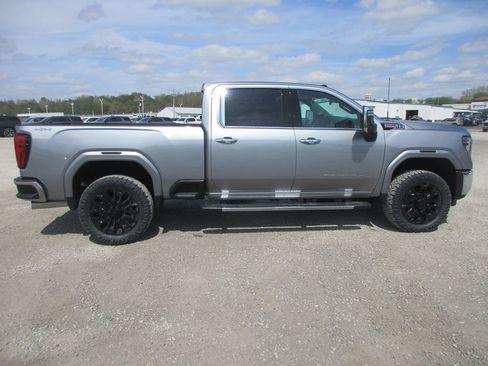 New 2026 GMC Sierra 2500 SLT w/ SLT Premium Package AWD/4WD image 3