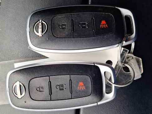 Certified 2025 Nissan Rogue S AWD/4WD image 28