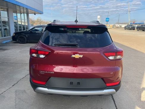 Used 2025 Chevrolet TrailBlazer LT image 4