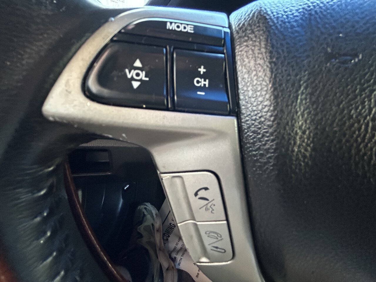 Used 2011 Honda Crosstour EX-L image 25