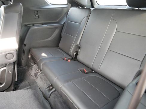 Used 2022 Chevrolet Traverse Premier w/ Redline Edition image 17