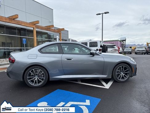 Used 2025 BMW 230i xDrive Coupe w/ Premium Package image 11