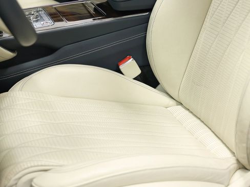 Used 2020 Bentley Flying Spur W12 w/ First Edition Specification image 25