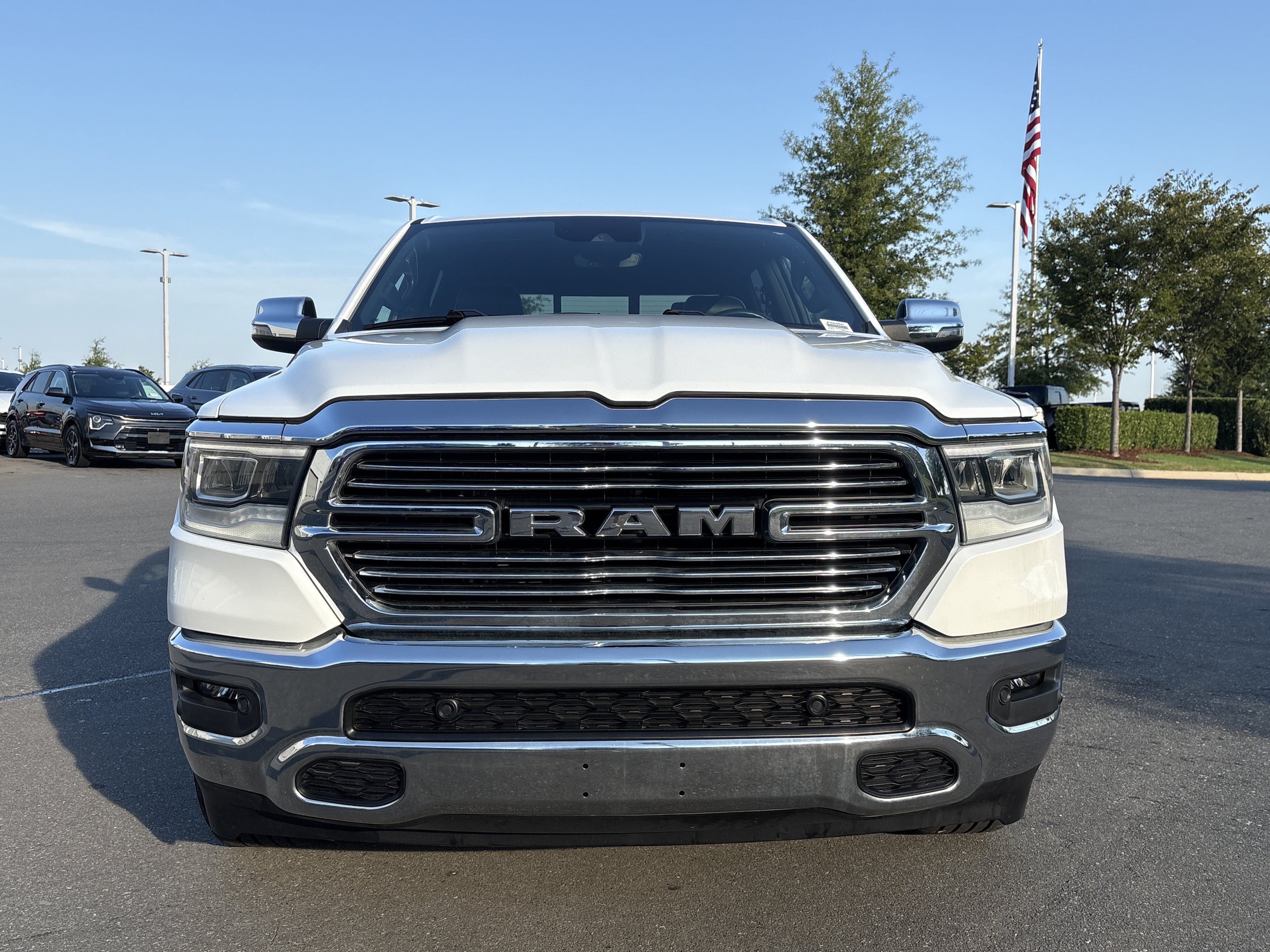 Used 2023 RAM 1500 Laramie AWD/4WD image 3