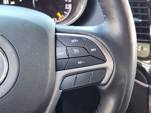 Used 2022 Jeep Grand Cherokee Limited w/ Trailer Tow Group IV image 31