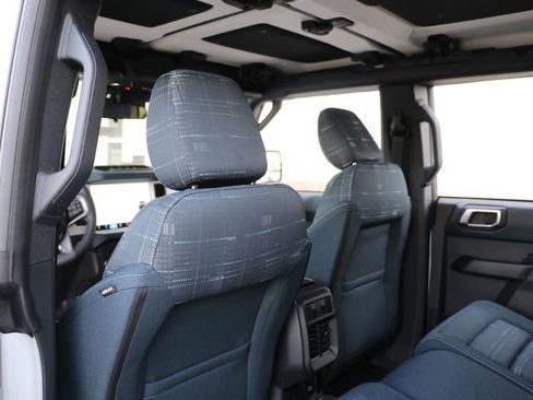 New 2026 Ford Bronco Heritage Edition AWD/4WD image 16