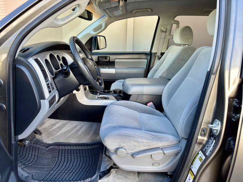 Used 2008 Toyota Sequoia SR5 RWD image 29