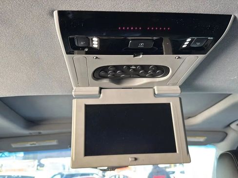 Used 2016 Chevrolet Tahoe LT image 30