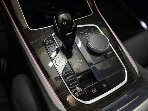 Used 2020 BMW X5 xDrive40i w/ Convenience Package image 36