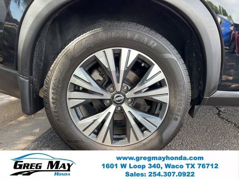 Used 2022 Nissan Rogue SV w/ SV Premium Package FWD image 9