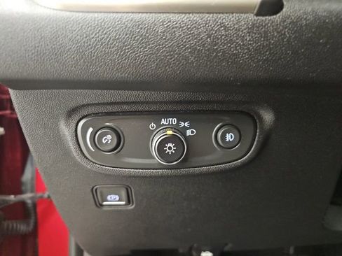 Used 2018 GMC Terrain Denali w/ Comfort Package image 19