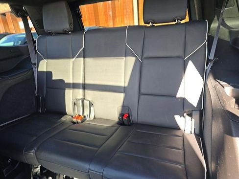 Used 2021 Cadillac Escalade Sport w/ LPO, ONYX Package image 6