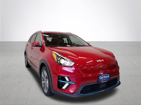 Used 2022 Kia Niro EX Premium image 4