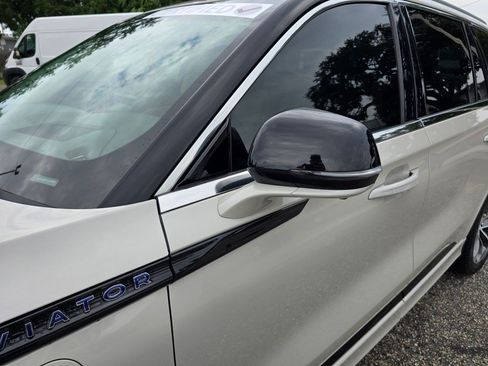 Used 2020 Lincoln Aviator Grand Touring w/ Equipment Group 301A AWD/4WD image 11