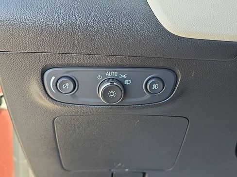 Used 2022 Buick Encore GX Preferred FWD image 22
