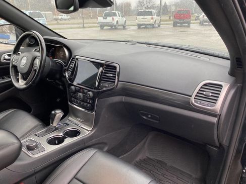 Used 2020 Jeep Grand Cherokee Laredo w/ Quick Order Package 2BN North image 18