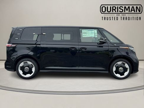 New 2025 Volkswagen ID. Buzz Pro S image 3