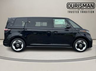 New 2025 Volkswagen ID. Buzz Pro S video 3