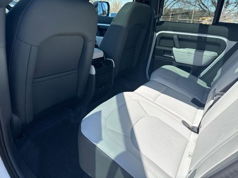 Used 2025 Land Rover Defender 110 S image 10