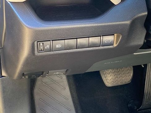 Used 2021 Toyota RAV4 XLE Premium FWD image 13