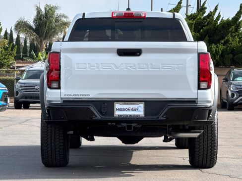 New 2025 Chevrolet Colorado Trail Boss w/ Midnight Edition image 5