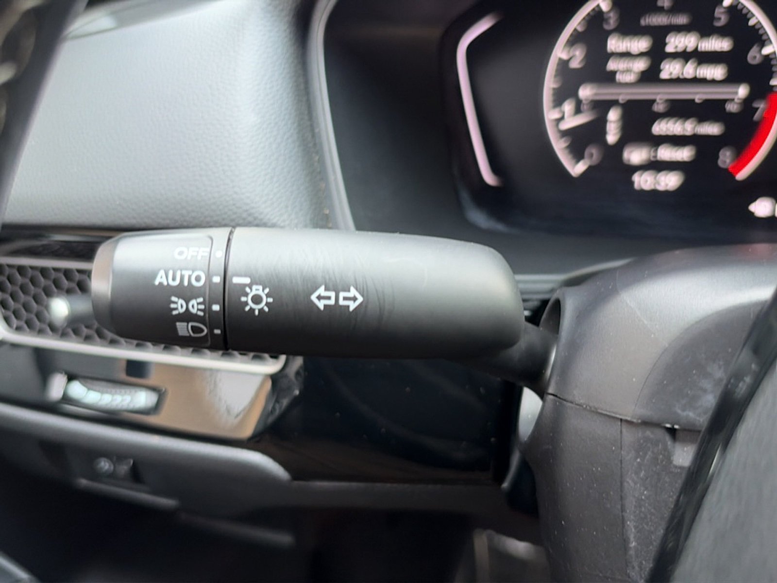 Used 2024 Honda Civic Sport image 25