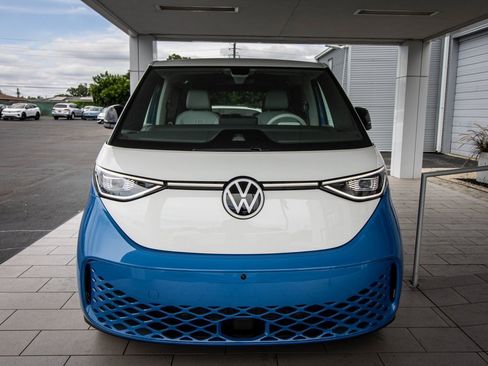 New 2025 Volkswagen ID. Buzz 1st Edition image 8