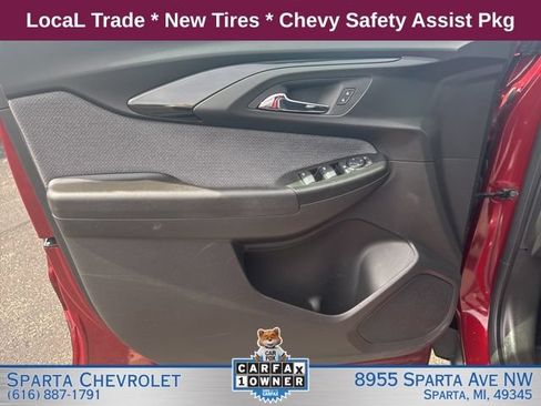 Used 2023 Chevrolet TrailBlazer LT FWD image 11