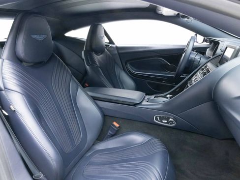 Used 2018 Aston Martin DB11 V12 RWD image 5
