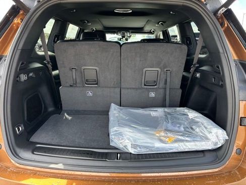 New 2026 Jeep Grand Cherokee L Limited AWD/4WD image 18