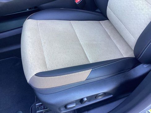 New 2026 Chevrolet Equinox ACTIV FWD image 11