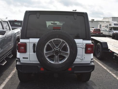 Used 2021 Jeep Wrangler Unlimited Sahara w/ Safety Group AWD/4WD image 4