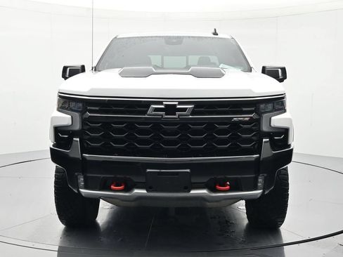 Used 2024 Chevrolet Silverado 1500 ZR2 w/ Technology Package AWD/4WD image 2