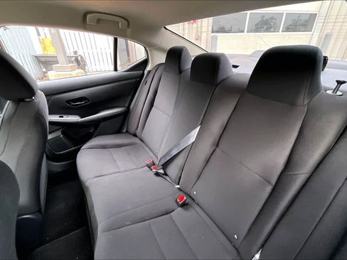 Certified 2025 Nissan Sentra S FWD image 18