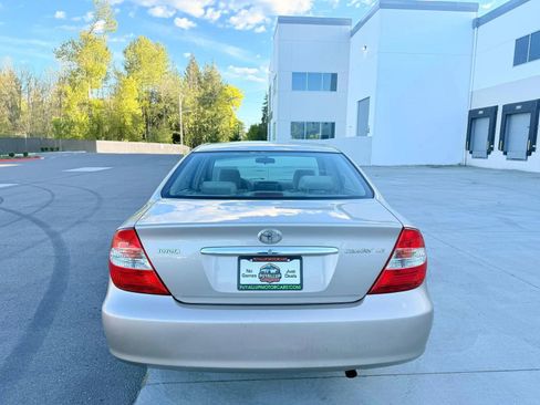 Used 2003 Toyota Camry LE FWD image 4