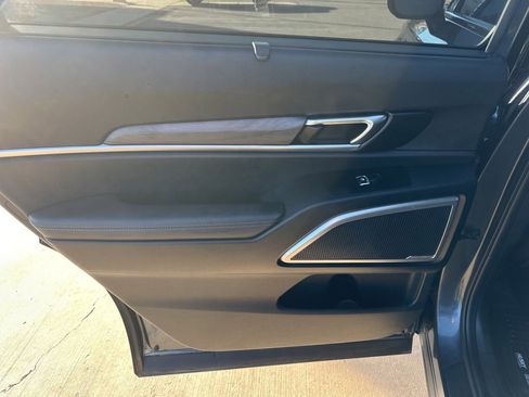 Used 2023 Kia Telluride EX X-Line image 22