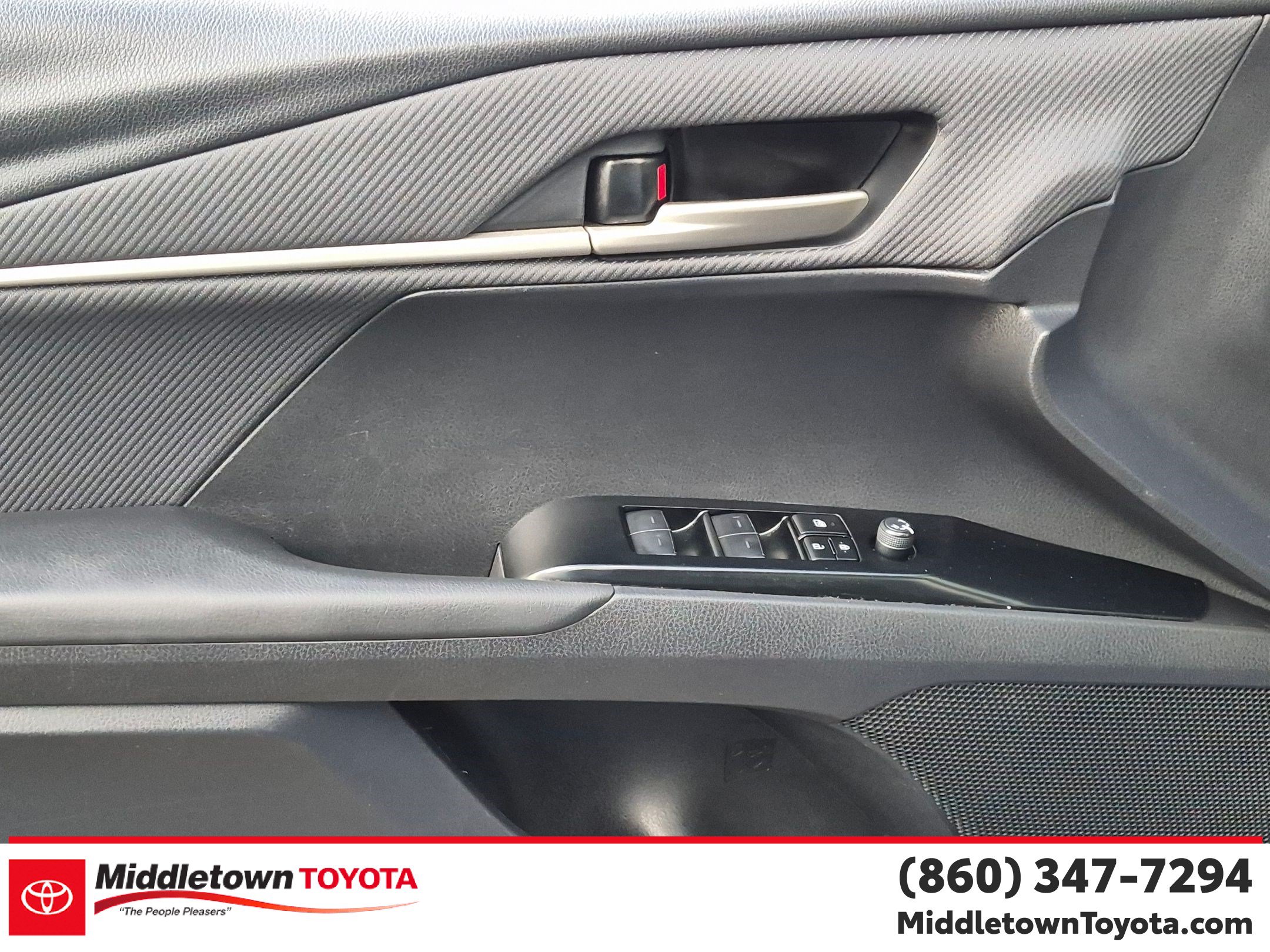 Certified 2025 Toyota Camry SE FWD image 10
