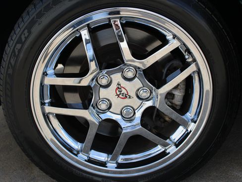 Used 1996 Chevrolet Corvette Convertible RWD image 15