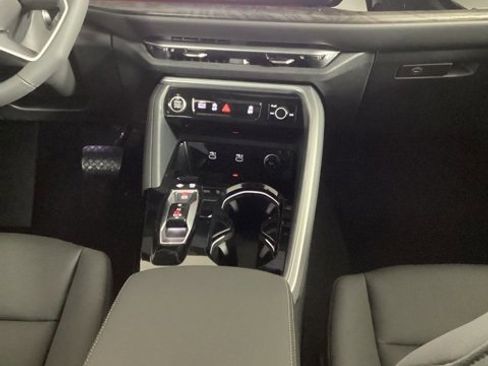 New 2025 Audi Q5 Premium image 22