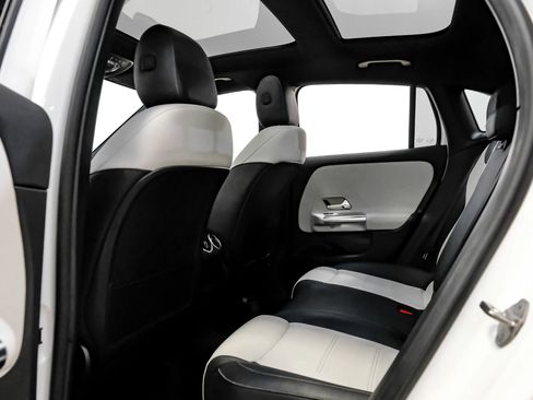 Used 2021 Mercedes-Benz GLA 250 GLA 250 4MATIC Sport Utility 4 image 30