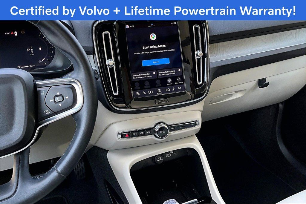 Used 2024 Volvo XC40 B5 Plus AWD/4WD image 8