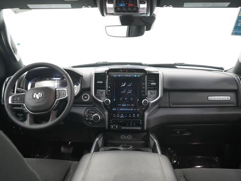 Used 2025 RAM 1500 Big Horn AWD/4WD image 13