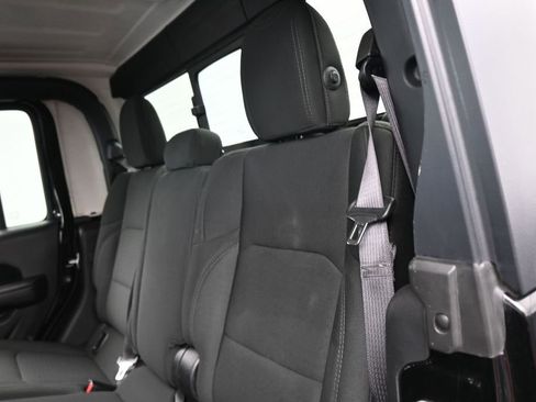 Used 2021 Jeep Gladiator Sport AWD/4WD image 30