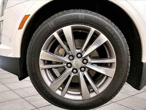 Used 2020 Cadillac XT5 Premium Luxury w/ Platinum Package AWD/4WD image 8
