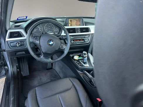 Used 2014 BMW 320i Sedan RWD image 9
