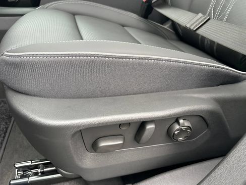 New 2026 Buick Envision Avenir AWD/4WD image 18