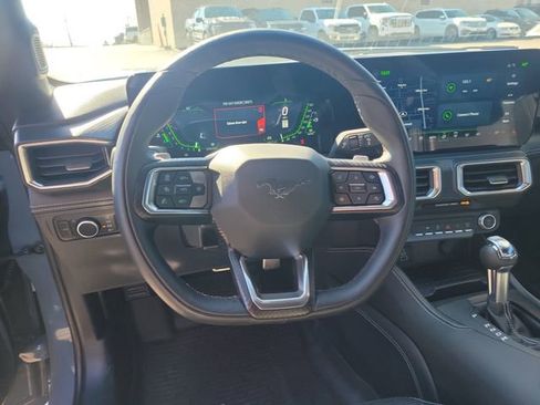 Used 2024 Ford Mustang GT Premium image 9