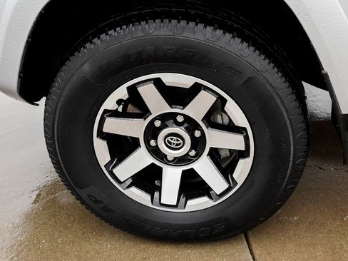 Certified 2024 Toyota 4Runner TRD Off-Road AWD/4WD image 12